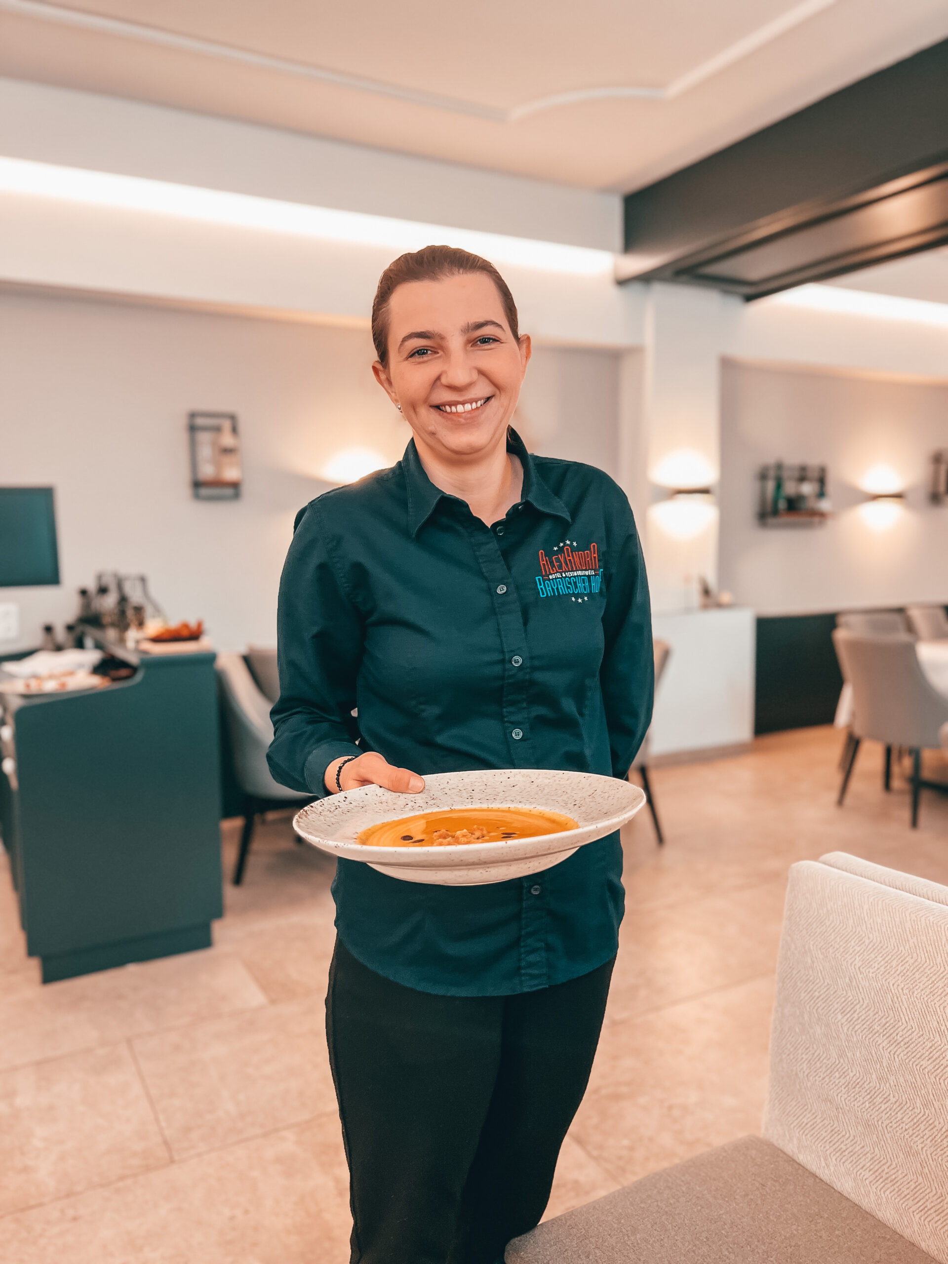 Servicemitarbeiter (m,w,d) Bis Mitte Dezember